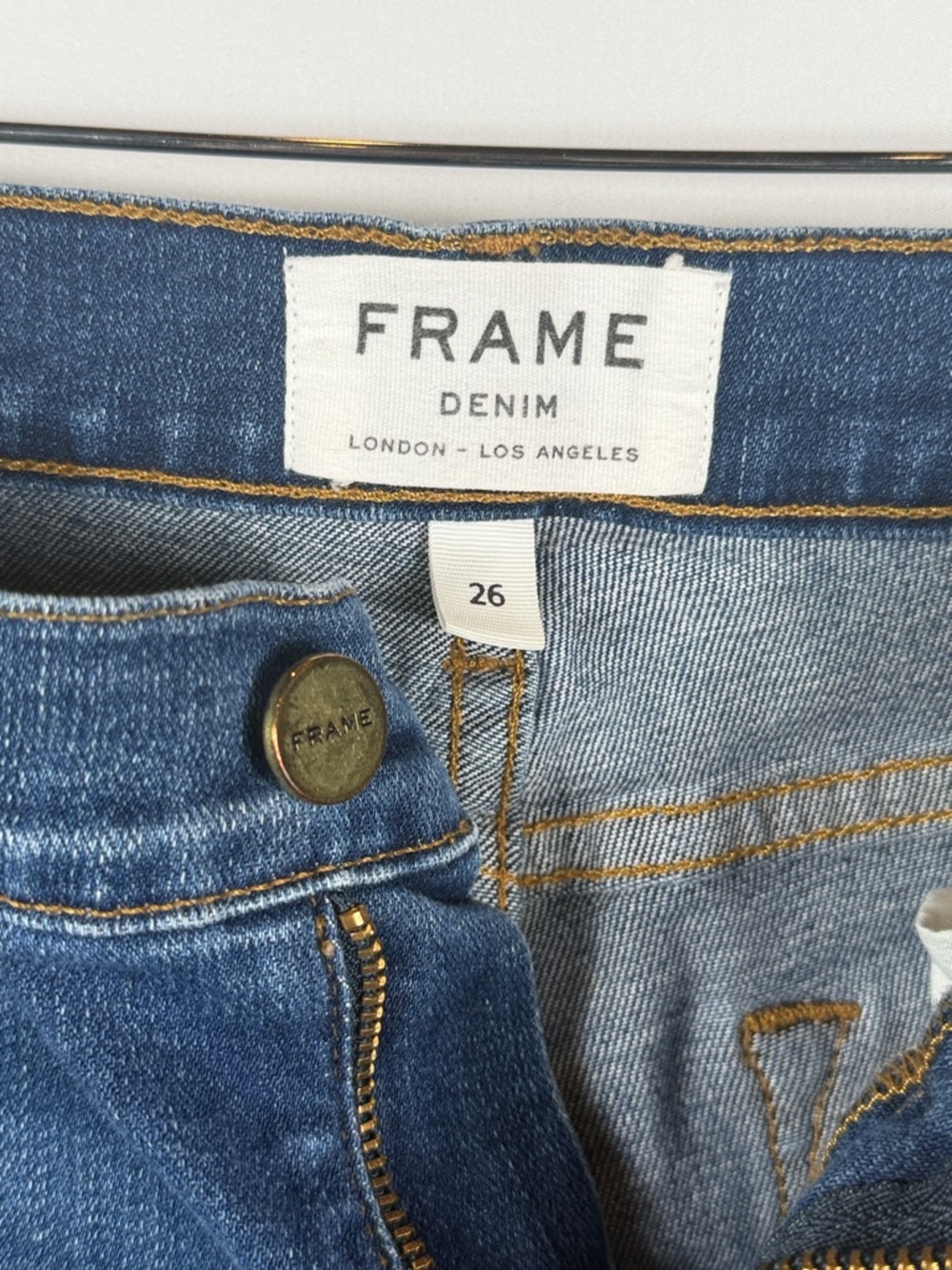 Frame Denim Thrasher Wash Le High Straight Crop Women’s Size 26, Stretch to 29” - Picture 3 of 12